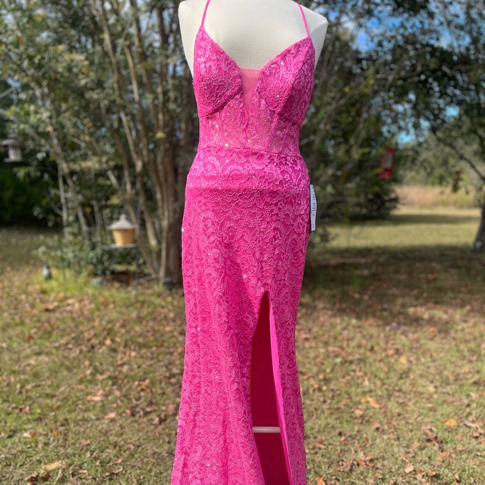 NWT City Studios Fuchsia Sequined Gown Size 11 Juniors